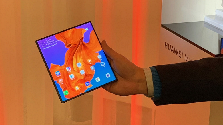 Huawei Mate Xs будет прочнее, долговечнее и меньше оригинала