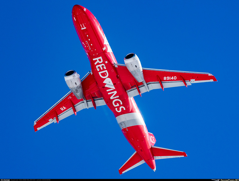 У авиакомпании Red Wings появится уникальный самолёт Sukhoi Superjet 100 – в нем будет только бизнес-класс