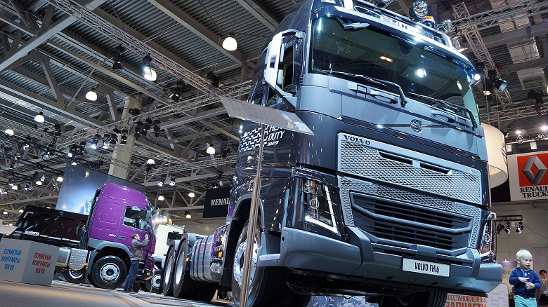 «Мы очень заинтересованы», — Белоруссия готова купить завод Volvo в Калуге и запустить производство