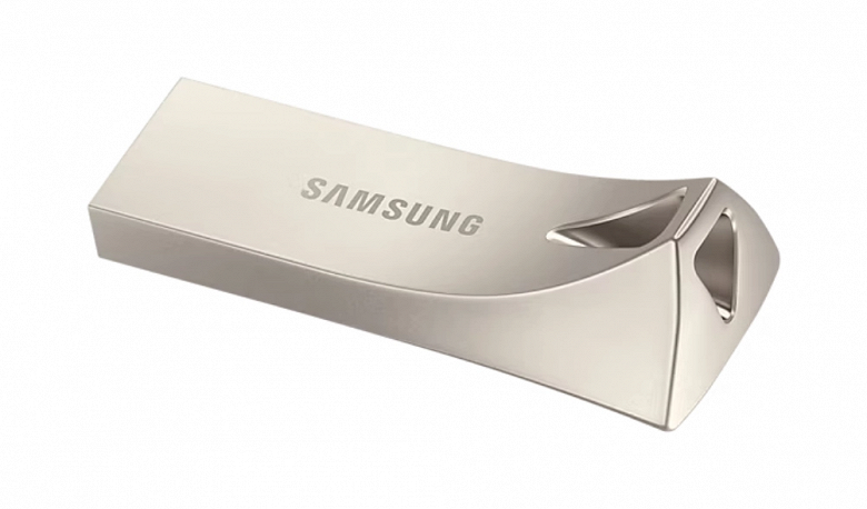 Он отлично себя чувствует даже в солёной воде и стоит всего $11. Представлен USB-накопитель Samsung BAR Plus 2024