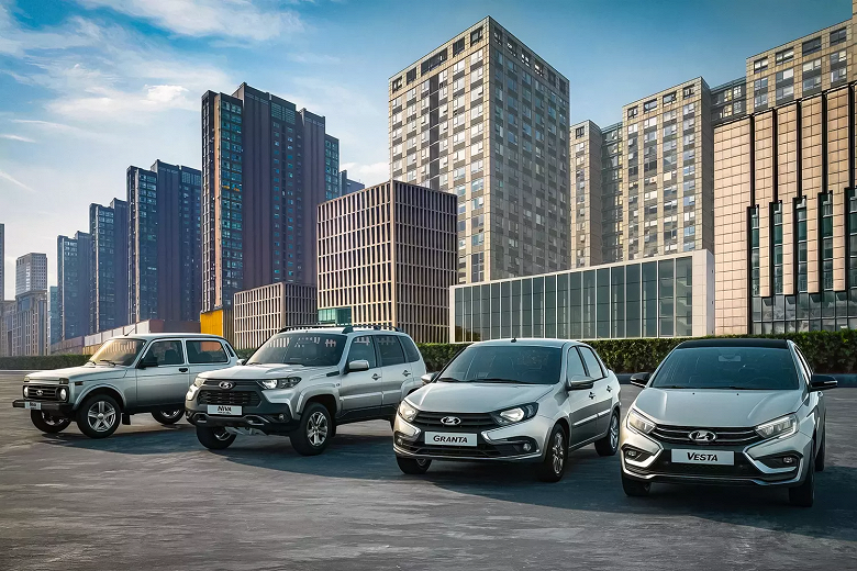 АвтоВАЗ прогнозирует рекордные продажи Lada