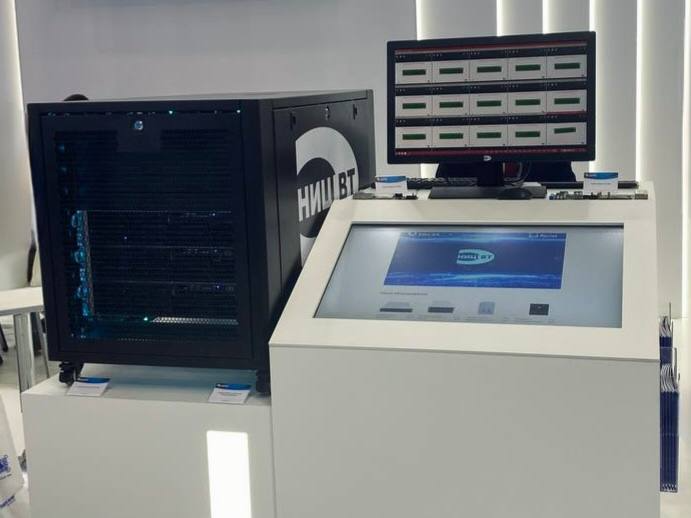 В России представили отечественный программно-аппаратный комплекс для суперкомпьютеров