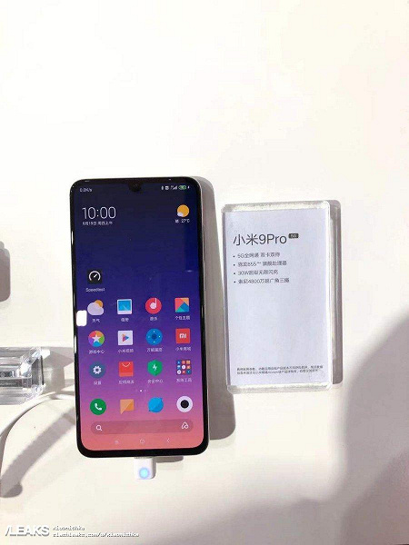 Xiaomi Mi 9 Pro впервые показали на фото и в видеороликах