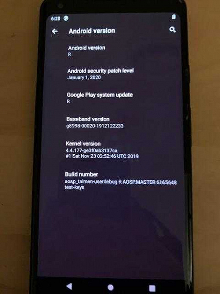 Этот смартфон уже работает на Android 11 вживую