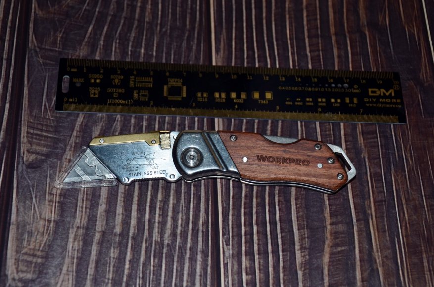 سكين قوي متعدد الاستخدامات قابل للطي Workpro 9
