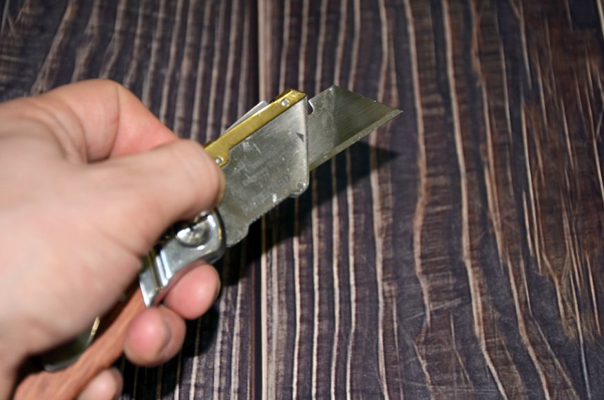 سكين قوي متعدد الاستخدامات قابل للطي Workpro 18