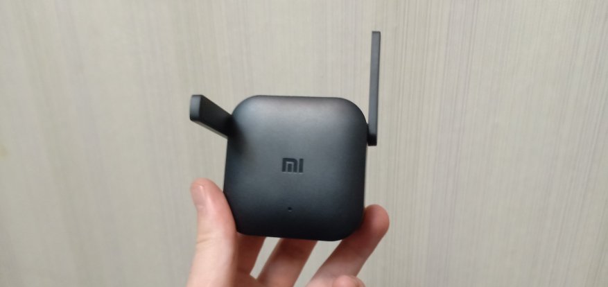 مضخم إشارة Wi-Fi من Xiaomi Mi Wi-Fi Amplifier Pro. وافل في الحمام والمرحاض! 4