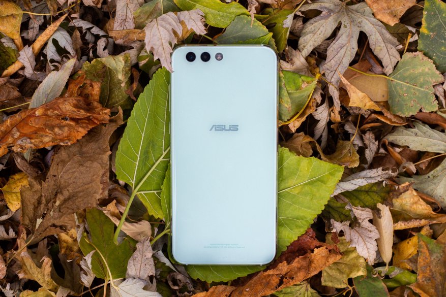 مراجعة الهاتف الذكي Asus ZenFone 4: الرائد في العام بسعر موظف الدولة 12