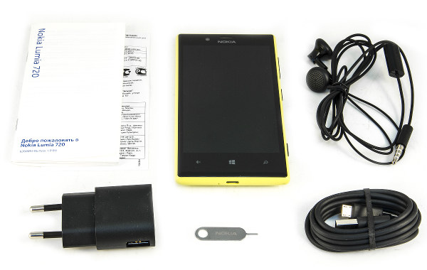 Комплект поставки Nokia Lumia 720