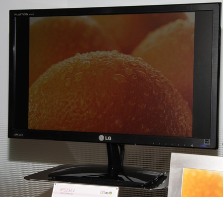ЖК-монитор LG IPS235V
