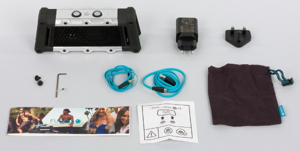 Комплектация колонки Fugoo Tough