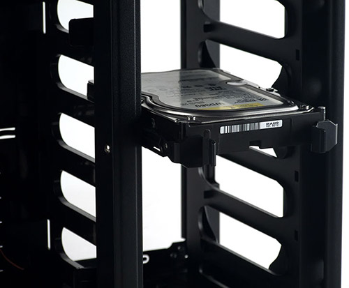 Корпус Antec Eleven Hundred, установка дисков