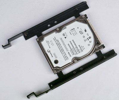 Крепление накопителей