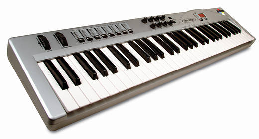 Новая мультимедийная клавиатура Radium 49 USB MIDI от M-Audio