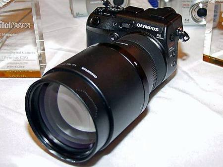 PMA 2004: 8-Мп цифровая камера Olympus C-8080 Wide Zoom