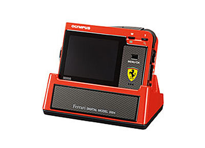 Ferrari DIGITAL MODEL 2003: необычная камера Olympus с обычными характеристиками
