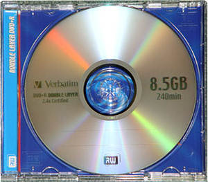 Двухслойные DVD Verbatim появятся в России в последней декаде июля