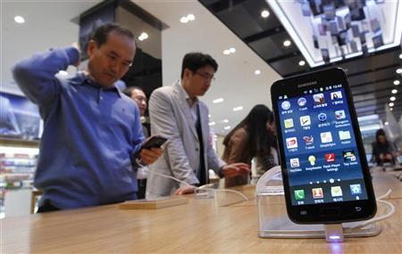 Samsung за удалось год продать более 300 млн. сотовых телефонов