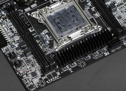EVGA готовит к выпуску системную плату на чипсете Intel X79