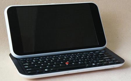 Китайский 10-дюймовый планшет с выдвижной клавиатурой
