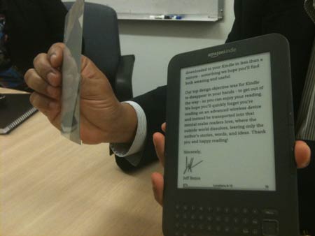 экран E Ink Pearl используется в электронной книге Amazon Kindle