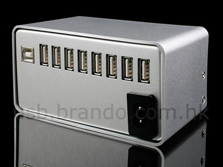 16-портовый концентратор USB оснащен встроенным блоком питания