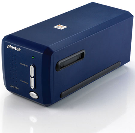 Ассортимент Plustek пополнили сканеры 35-миллиметровой пленки OpticFilm 8100, 8200i SE и 8200i Ai