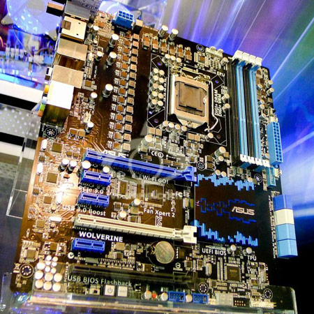 Системная плата ASUS Z77 Wolverine имеет 40-фазную подсистему питания CPU