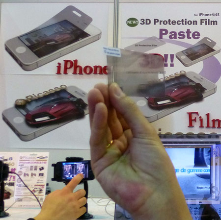 Пленка Picasso наделяет экран iPhone4/4S стереоскопическими способностями