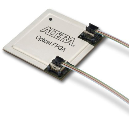 Altera удалось «скрестить» FPGA и оптический интерфейс