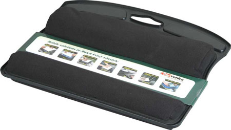 Подставка Portronics Comfy Pad предназначена для любителей держать ноутбук на коленях