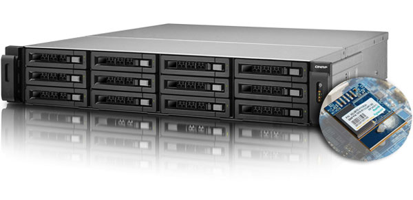 В облачных хранилищах QNAP TS-x79 роль системного диска выполняет SSD производства Apacer с интерфейсом USB