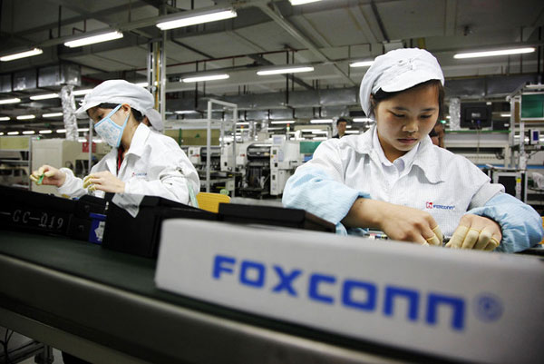 Всего в Китае на предприятиях Foxconn трудится более миллиона человек
