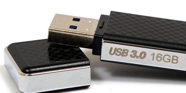 В настоящее время доля накопителей с USB 3.0 в общем объеме поставок составляет 10%