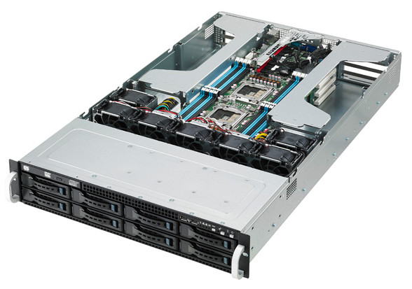 Сервер Asus ESC4000 G2 с четырьмя картами Tesla K40 способен продемонстрировать производительность 5,72 TFLOPS
