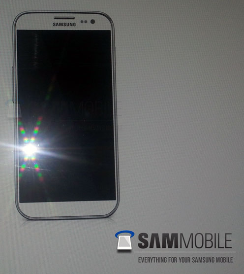 Одно из изображений того, как мог бы выглядеть Samsung Galaxy S IV