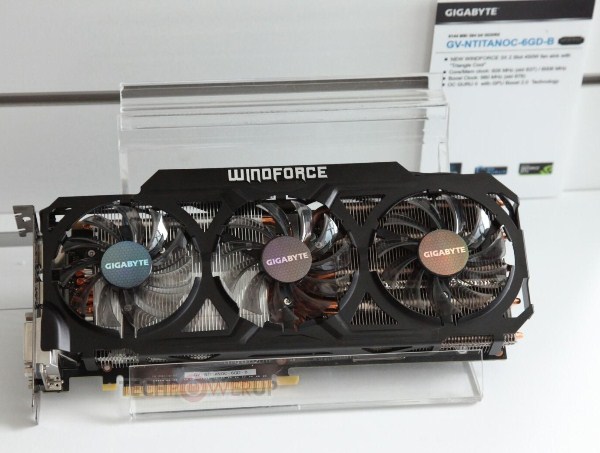 Gigabyte Titan WindForce 3X 450W