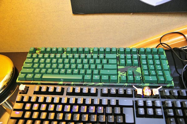 Все три варианта клавиатуры Ducky Shine 3 оснащены светодиодной подсветкой