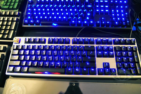 Все три варианта клавиатуры Ducky Shine 3 оснащены светодиодной подсветкой