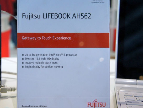 Fujitsu LifeBook AH562