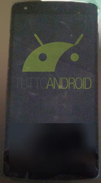 По снимкам можно составить некоторое представление о пользовательском интерфейсе Android 4.4 KitKat