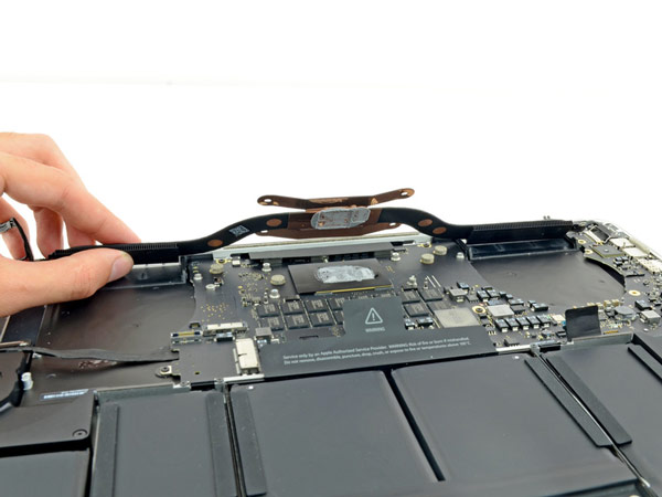 Ноутбук Apple MacBook Pro с 15-дюймовым дисплеем Retina тоже получил за ремонтопригодность всего один балл из десяти 