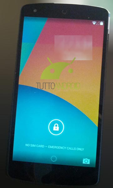По снимкам можно составить некоторое представление о пользовательском интерфейсе Android 4.4 KitKat