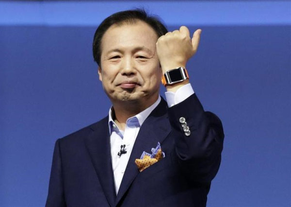 В США «умные часы» Samsung Galaxy Gear появятся в октябре и будут стоить $299