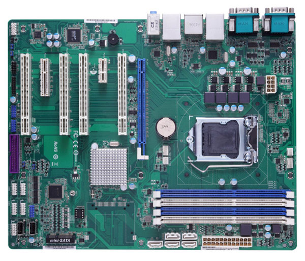 Основой платы Axiomtek IMB211 служит набор системной логики Intel Q87 Express