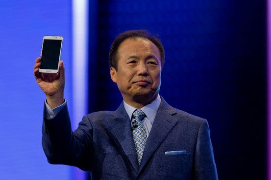 Поклонники продукции Samsung ждут выхода смартфонов Galaxy Alpha и Samsung Galaxy Note 4