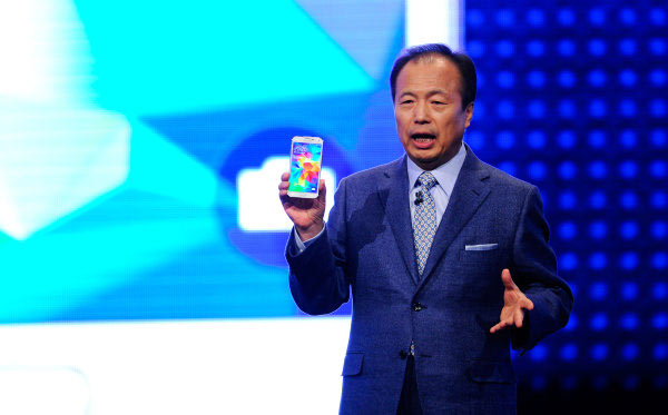 В Samsung решили не менять руководителя мобильного подразделения