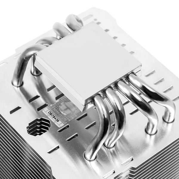 Процессорные охладители Thermalright Macho 90 и Silver Arrow ITX предназначены для небольших систем