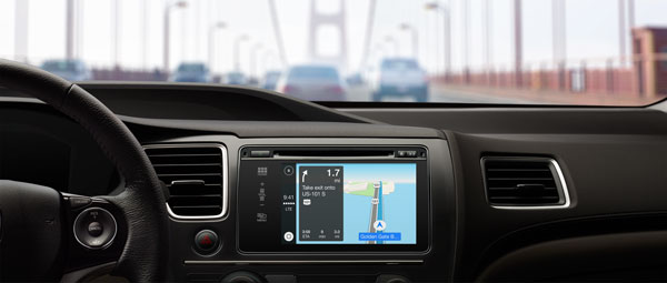Функция CarPlay будет впервые представлена совместно с ведущими автопроизводителями на Женевском международном автосалоне