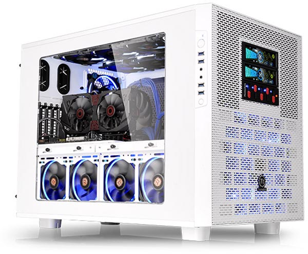 Компьютерный корпус Thermaltake Core X9 Snow Edition окрашен в белый цвет